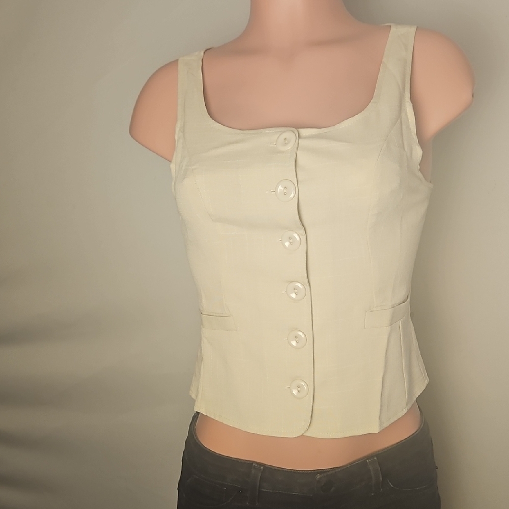 SHEIN Cream Button-Up Sleeveless Blouse